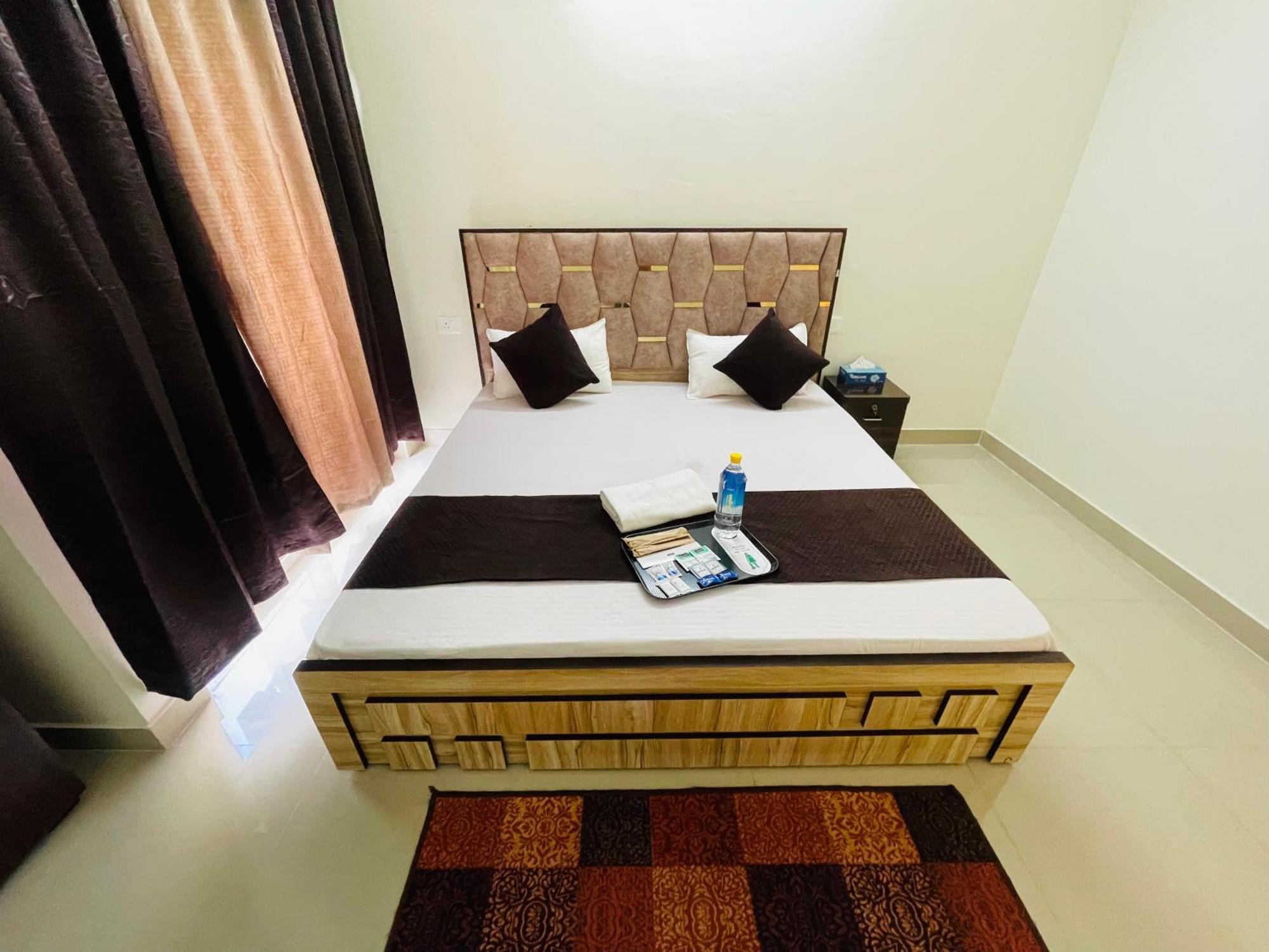 Atulyam Stays Sushant Golf City Lucknow Dış mekan fotoğraf